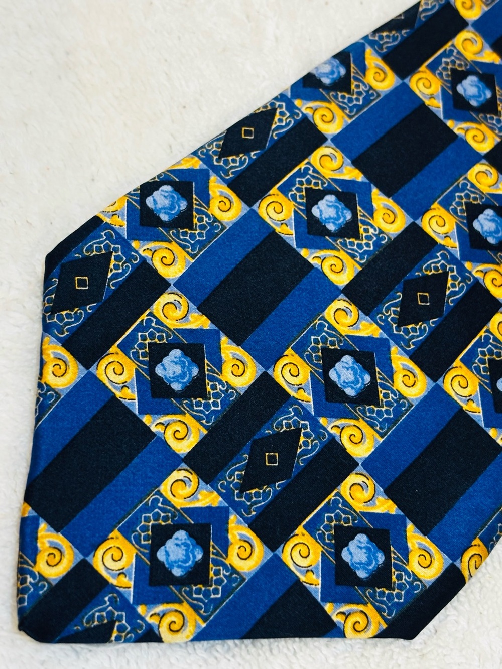 Brand New Stylish Vintage Tie By Henry Grethel